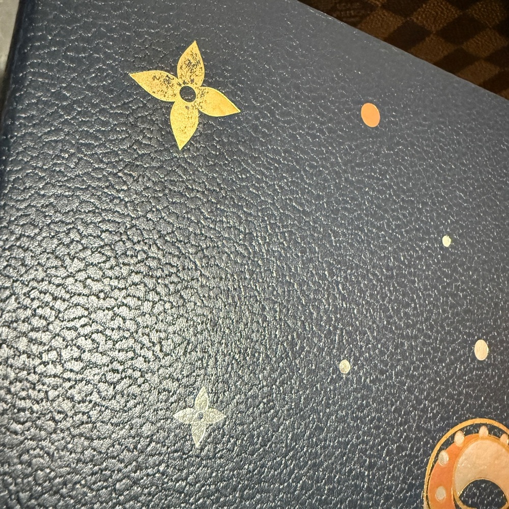 Louis Vuitton xmas ๐ 2024 Set Shopping Bag and Box - Picture 8 of 15